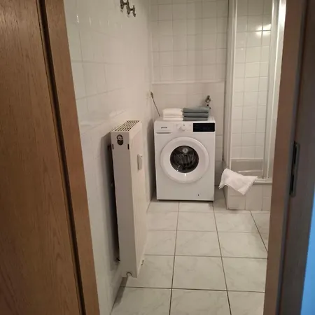 Apartamento Ruhige Und Praktisch Moeblierte 2 Zi 52 Qm *