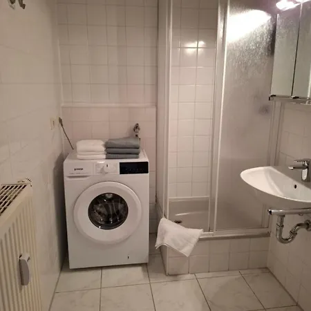 Ruhige Und Praktisch Moeblierte 2 Zi 52 Qm Apartamento